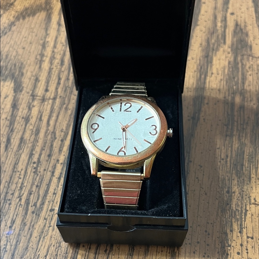 Nine West Men/Women Gold and Silver Watch